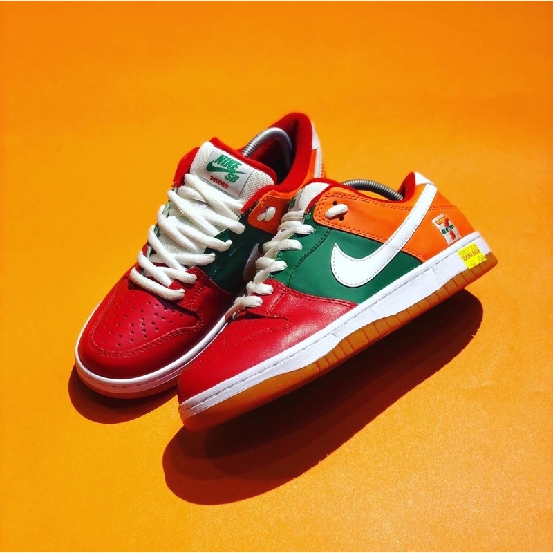 Nike SB Dunk Low X seven 7-eleven second