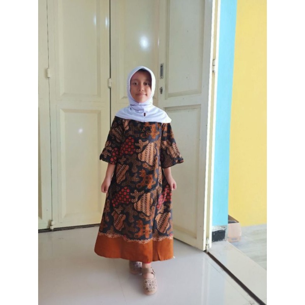 Batik Couple Maura Modern Sania Ruffle Sarimbit Batik Couple Keluarga Ayah Ibu & Anaknya - motif pulau-Gamis ank