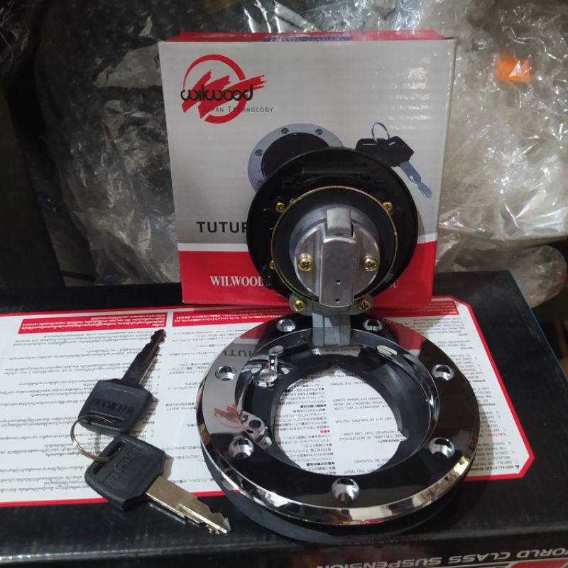 tutup tangki ninja 150 / tutup bensin ninja R Ninja RR / Kunci tangki set ninja / kunci set tangki n