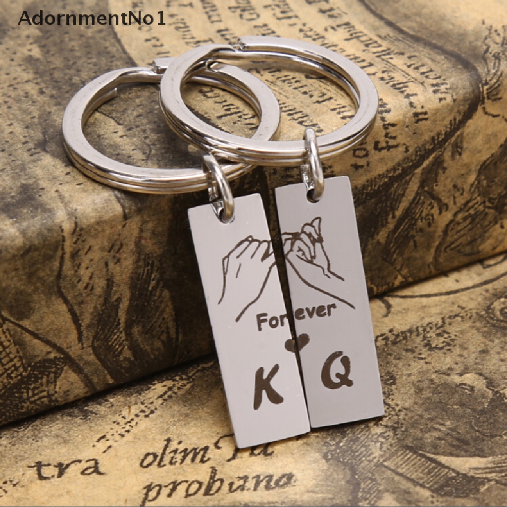 (AdornmentNo1) 2pcs / set Gantungan Kunci Motif Ukir Tulisan King / Queen Forever Untuk Pasangan / Pria / Wanita