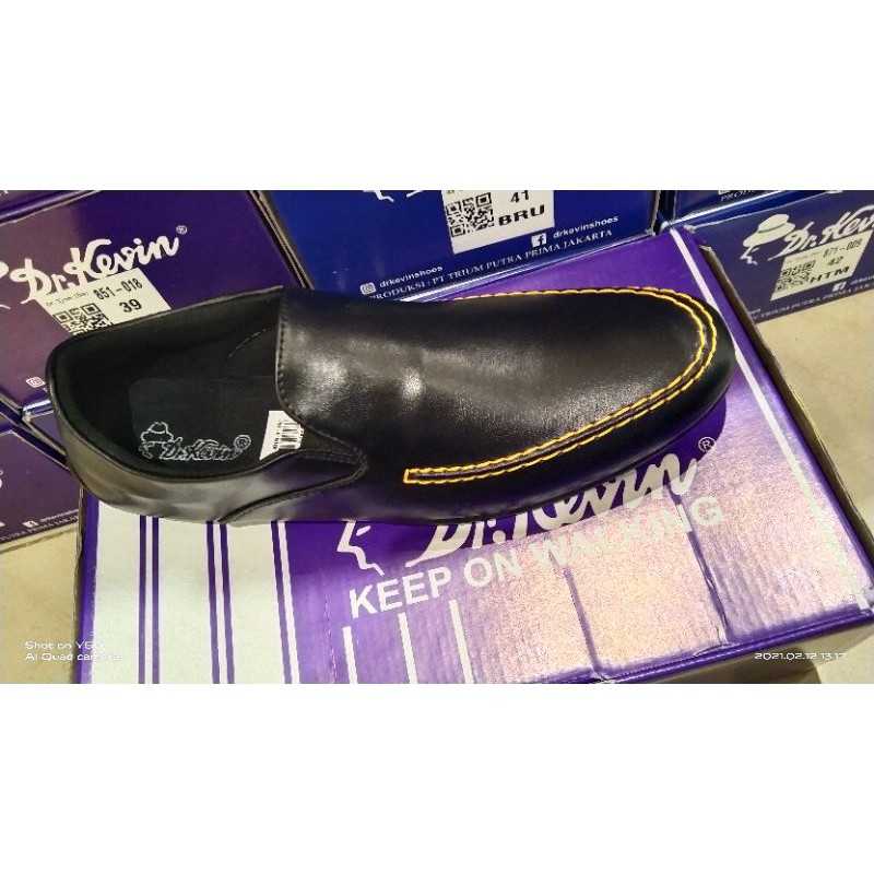 sepatu formal laki laki DR.KEVIN