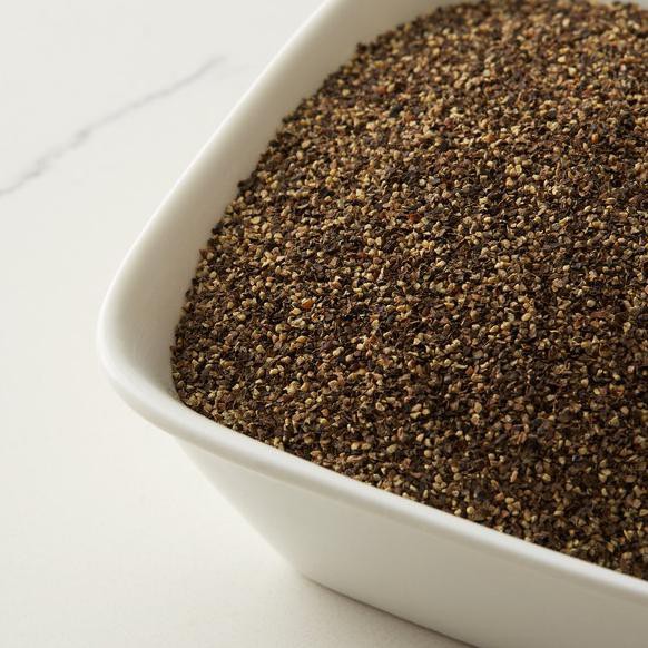 

Black Pepper Crushed 500Gram / Lada Hitam Cacah 500Gram (Tumbuk Kasar)
