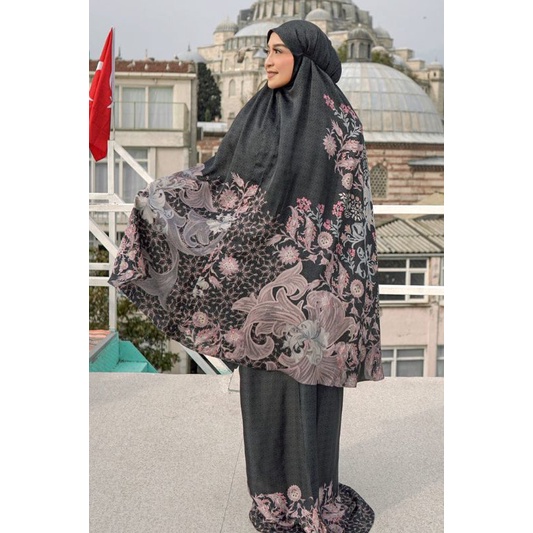 buttonscarves topkapi prayer robe