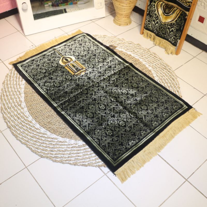 SAJADAH TURKY HITAM KISWAH TEBAL LEMBUT SAJADAH PREMIUM LIMITED EDITION SAJADAH DEWASA UKURAN 70×110 CM