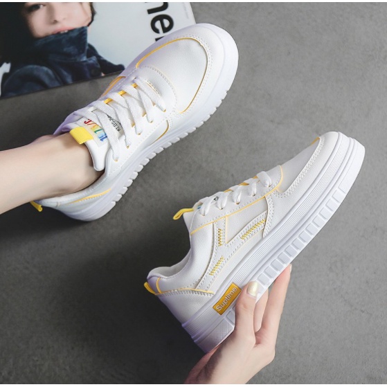 Sepatu Sneakers Wanita Sport AMC 58