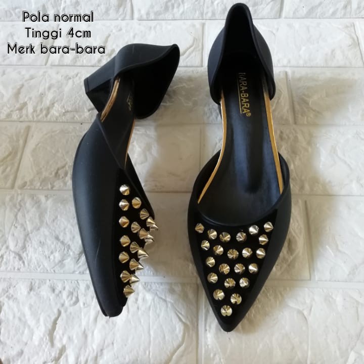 Sepatu Wedges Motif Duri Jelly Shoes Wanita Merk Bara Bara