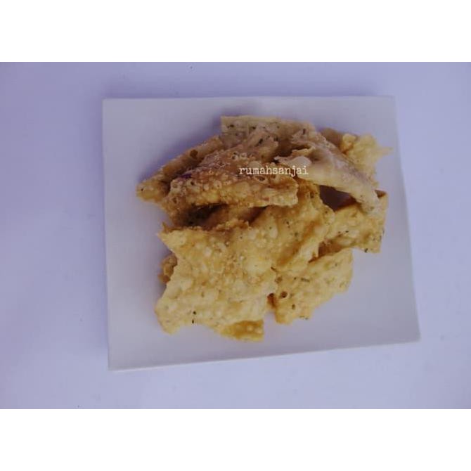 

Makanan Lezat Kue Bawang 250 Gr Khas Bukittinggi