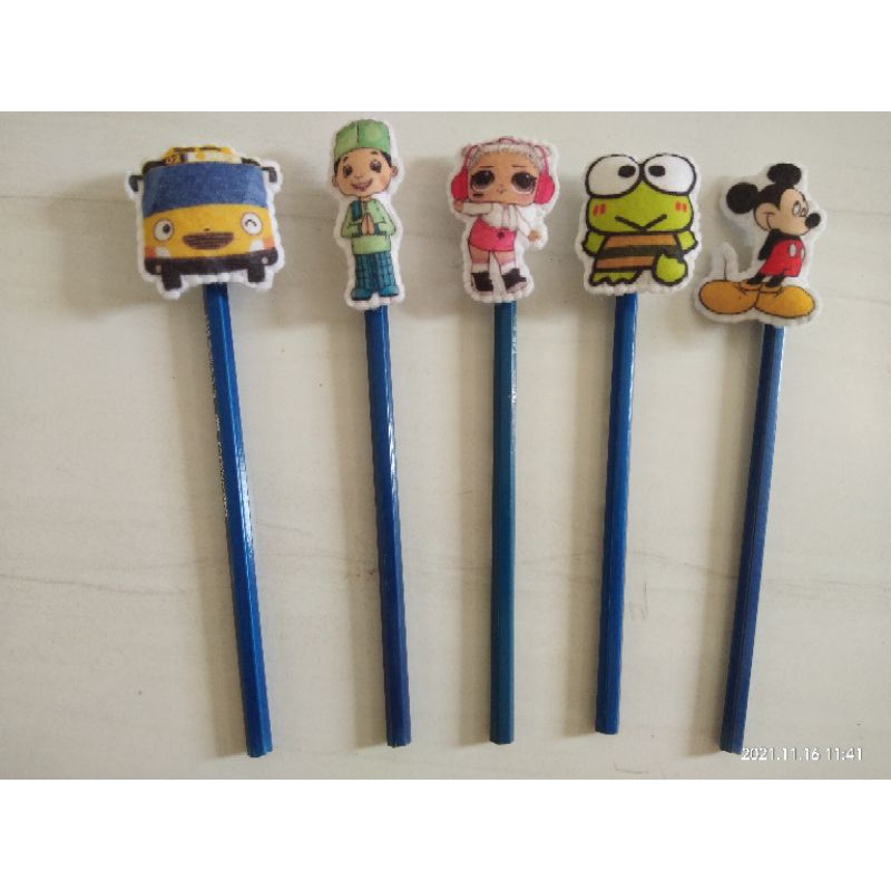 

Hiasan Pensil Flanel Lusinan (12 pcs) Bisa Lepas Pasang