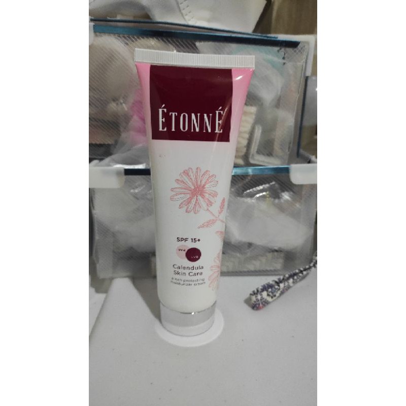 etonne calendula skincare spf15 (preloved)