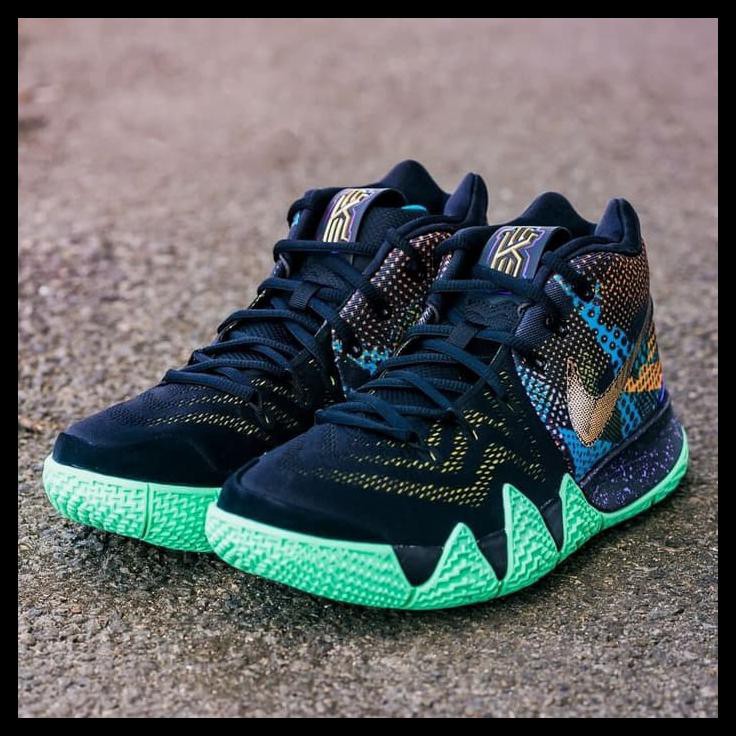 kyrie 4 mamba