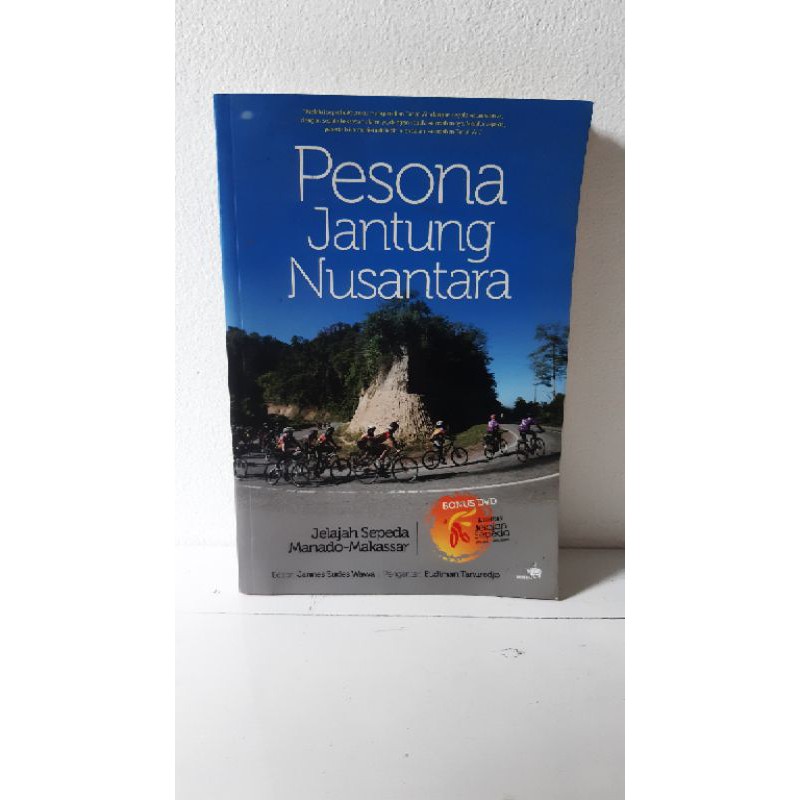 Buku Pesona Jantung Nusantara