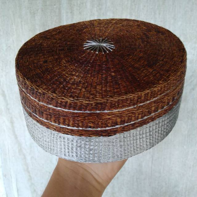Songkok Recca Bugis To Bone Pamiring Motif Coklat Kayu