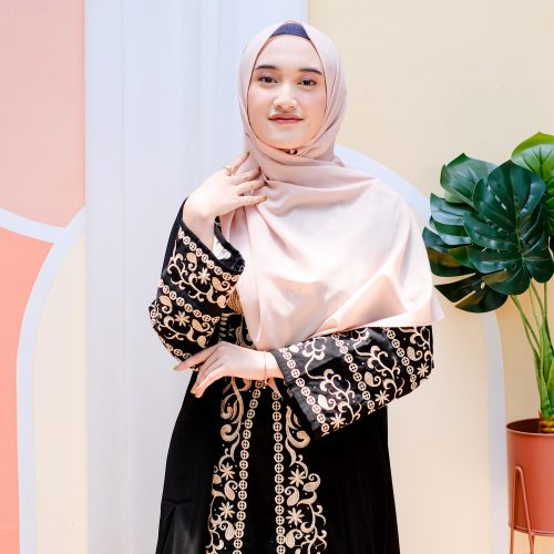 Abaya arab terbaru-gamis hitam remaja kekinian - dress remaja -dress muslimah terbaru-gamis syari kekinian-abaya pita badan-gamis tangan lebar-dubai permata-dubai 475-pita badan - dubai 225--ABAYA BORDIR MARINA ANAK DAN DAWASA