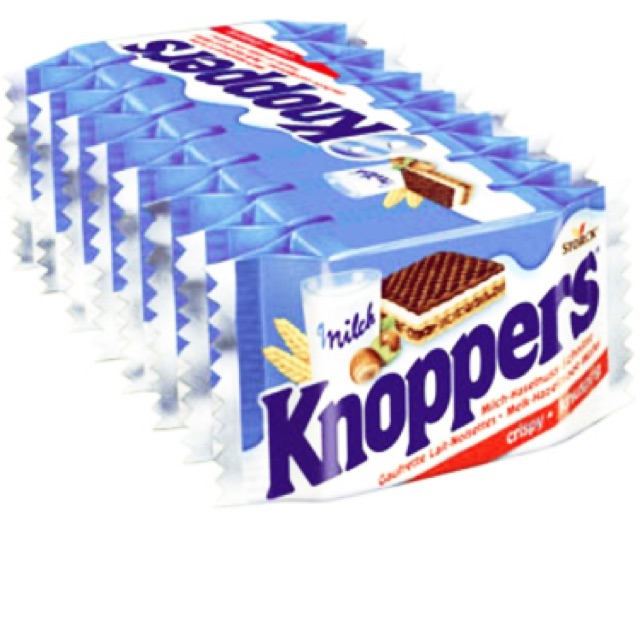 

Milk wafers Knoppers dari German