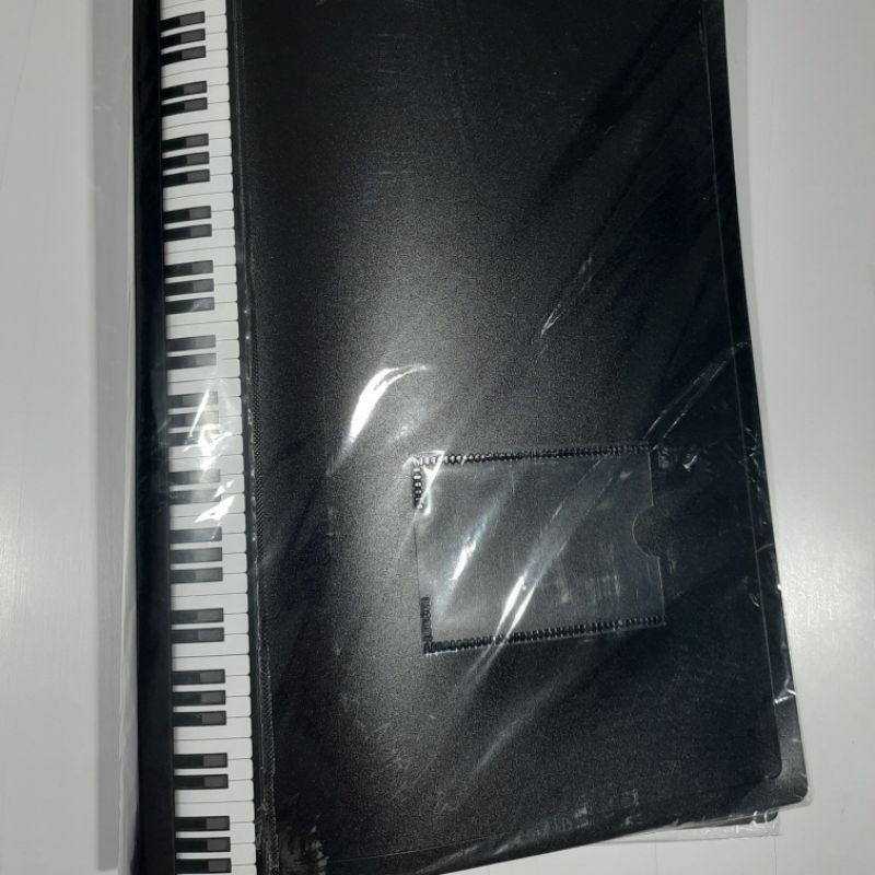 

Clear Folder 60 Model Piano