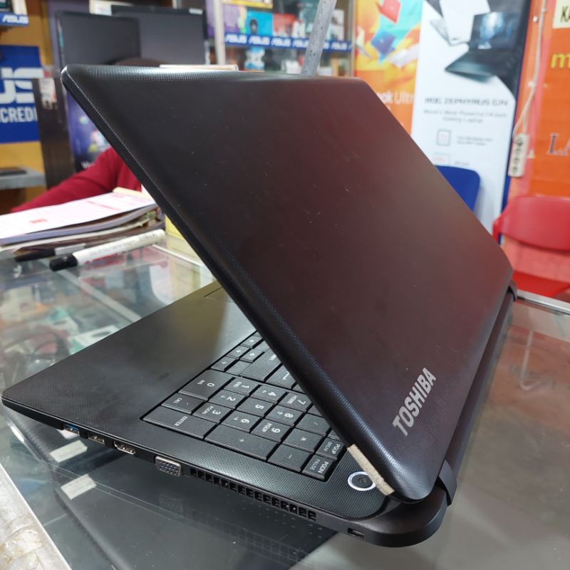 Laptop tangguh Toshiba c55 SSD