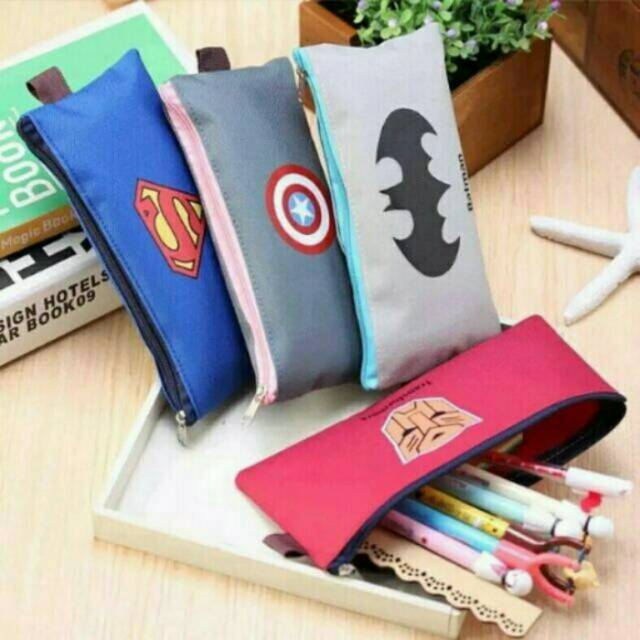 

Tempat Pensil / Pencil Box Edisi Super Heroes