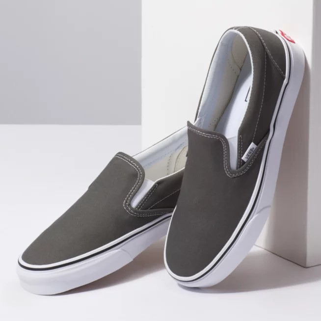 Sepatu Slip On Pria Wanita Casual Dark Grey