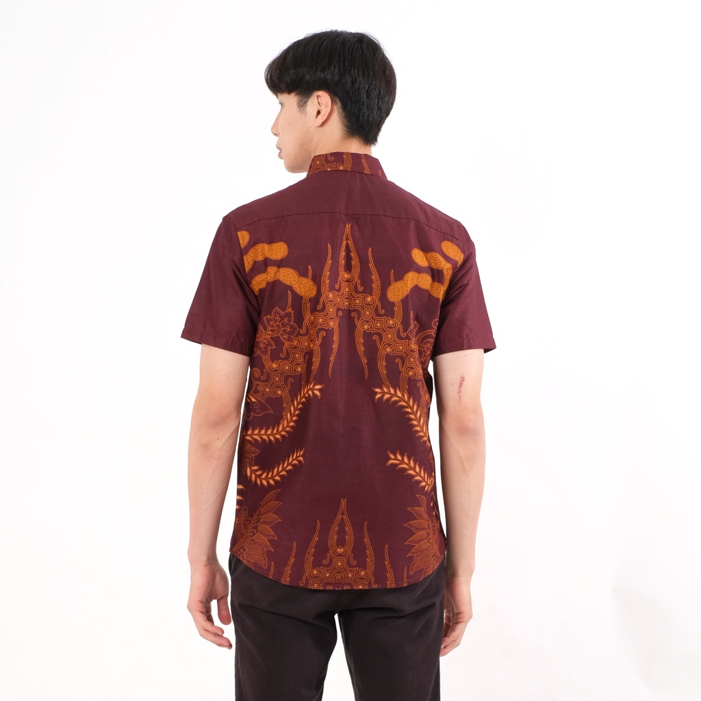 SANVANINA Kemeja Pria Pendek Motif Batik Slim Fit Asteca | E-7010