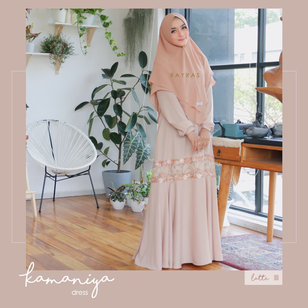 Kamaniya Dress by Rayras