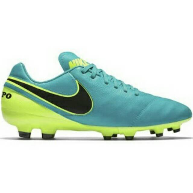 Sepatu bola nike tiempo ory