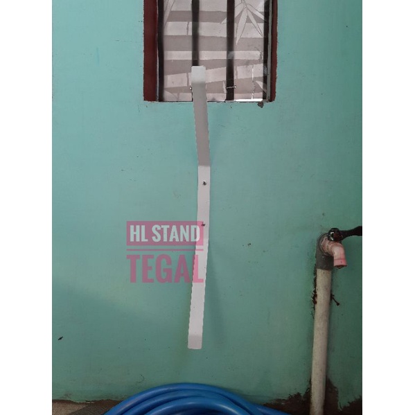 Gantungan selang Rak Gulung Selang