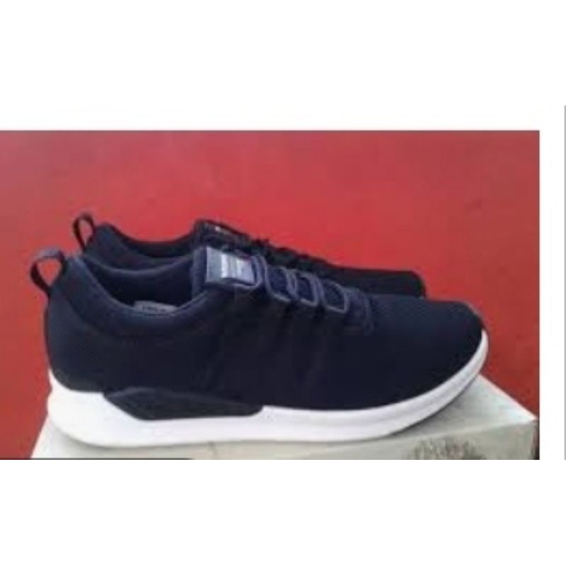 Sepatu Tomkins PETERLOO untuk anak remaja