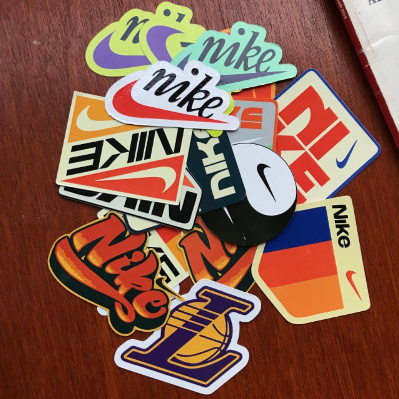 

STICKER TEMPEL SATUAN NIKE RETRO VINTAGE SIZE MEDIUM | HD ANTI GORES dan AIR