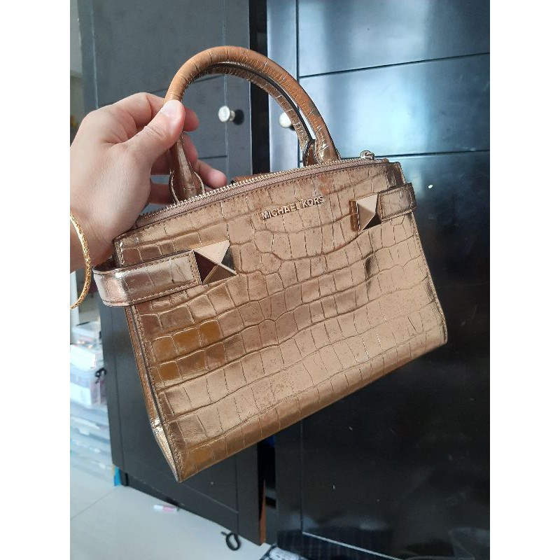 preloved MK Bag Gold with long strap authentic