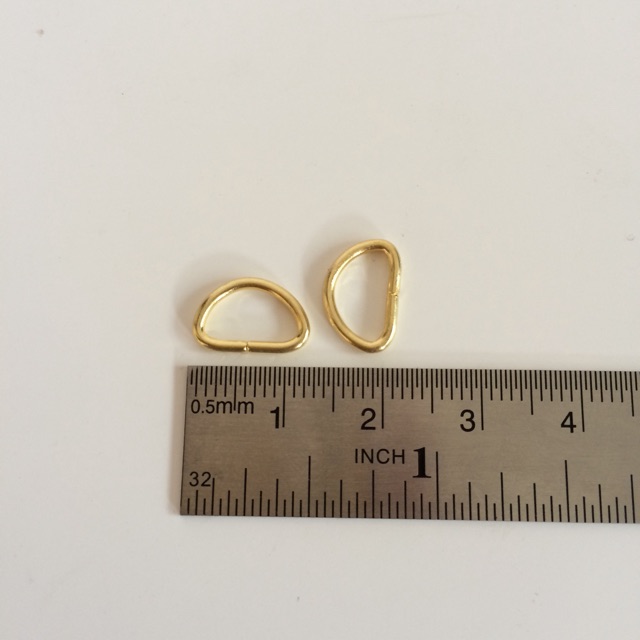 Ring D tas 1.0 cm gold