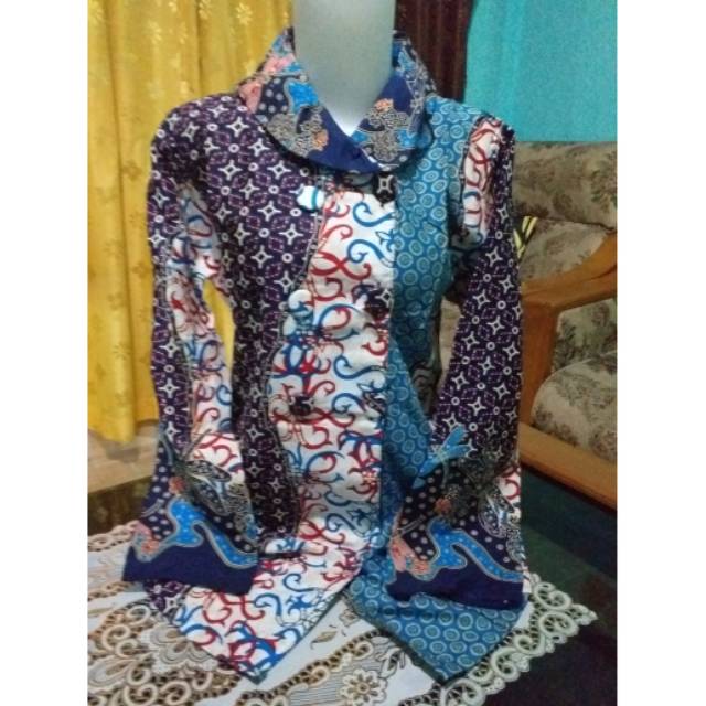 Atasan batik wanita