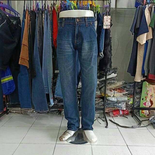 Celana jeans pria import Super premium merk HUGO ORI warna biru navi size 30,31