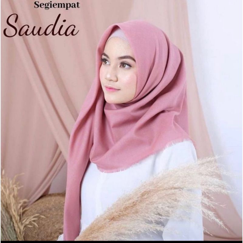 SEGIEMPAT SAUDIA RAWIS EXCLUSIVE PREMIUM