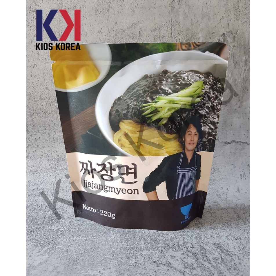 

KB Jjajangmyeon 220gr / Jajangmyeon Korea [Mie + Beku Sauce] - Korean Frozen Halal Food