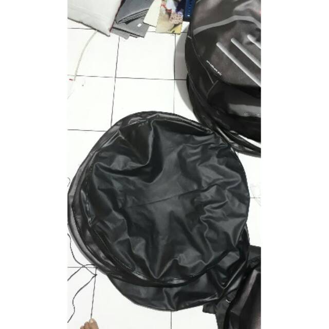 Cover ban sarung ban serep Rush Hitam polos