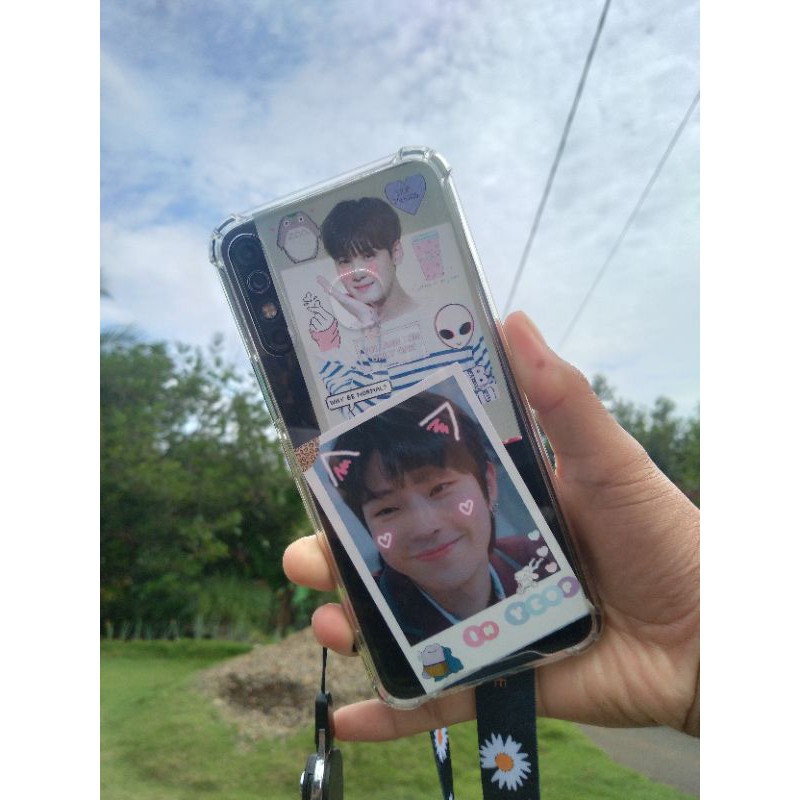 

CASE ACRYLIC TEBAL TIDAK MUDAH SOBEK ( free 2 polaroid deco )