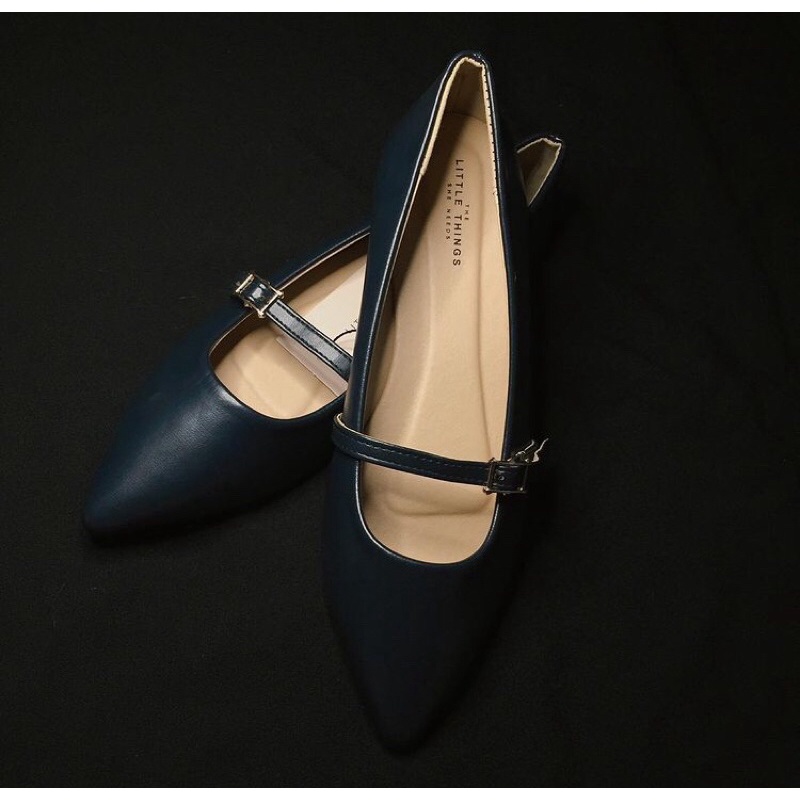 The Little Things She Needs