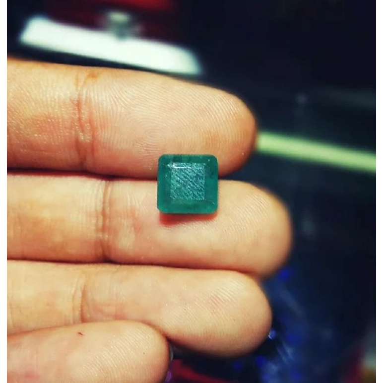 batu zamrud asli cutting kotak natural emerald zamrud asli dari alam zamrud colombia