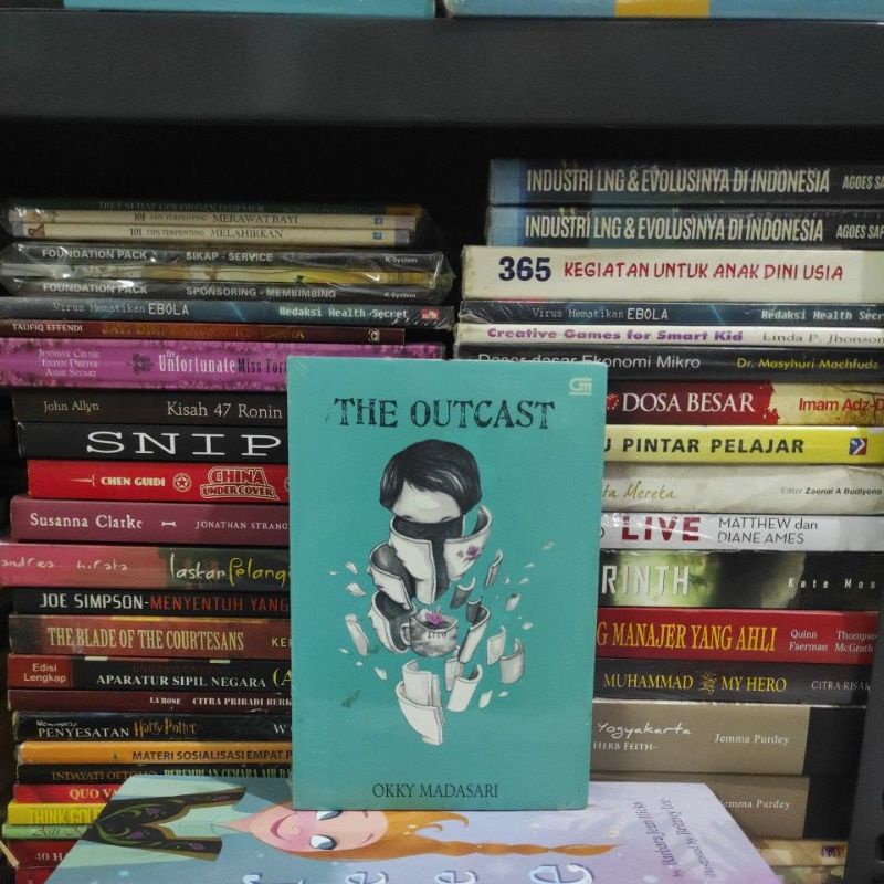 BUKU ORIGINAL THE OUTCAST OKKY MADASARI VERSI INGGRIS