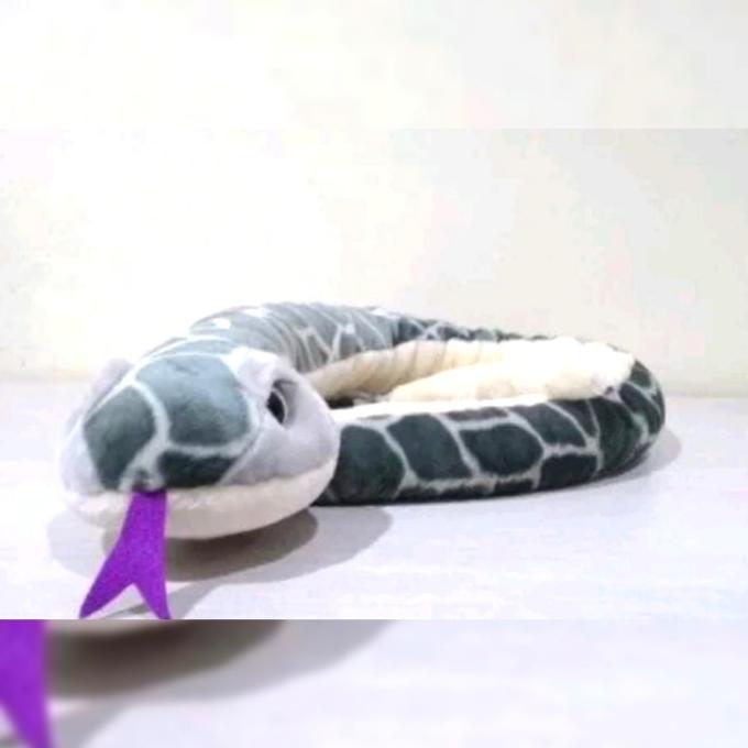 Boneka Hewan Ular Python