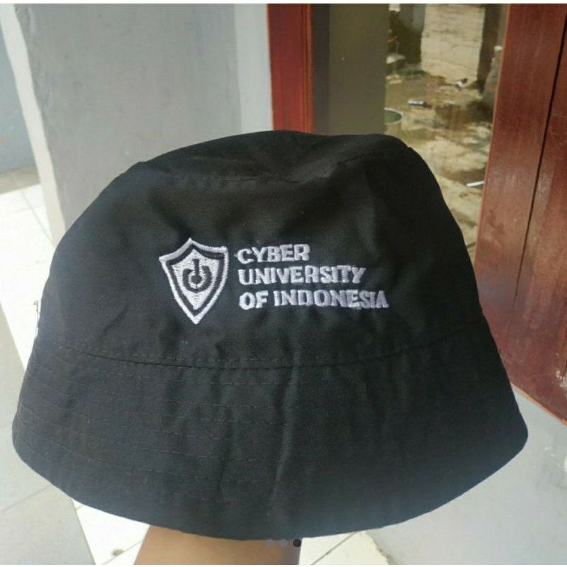 Topi bucket hat universitas Terbuka