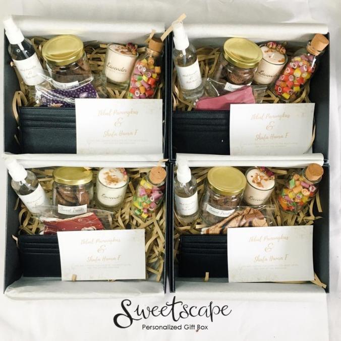 

GIFT BOX PACKAGE 261-PAKET HAMPERS 261 - HADIAH NATAL UNIK 2021 DGFXG6563