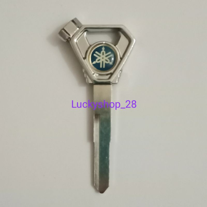 Bahan kunci motor variasi Yamaha Xeon + tutup magnet ( KANAN )-Biru