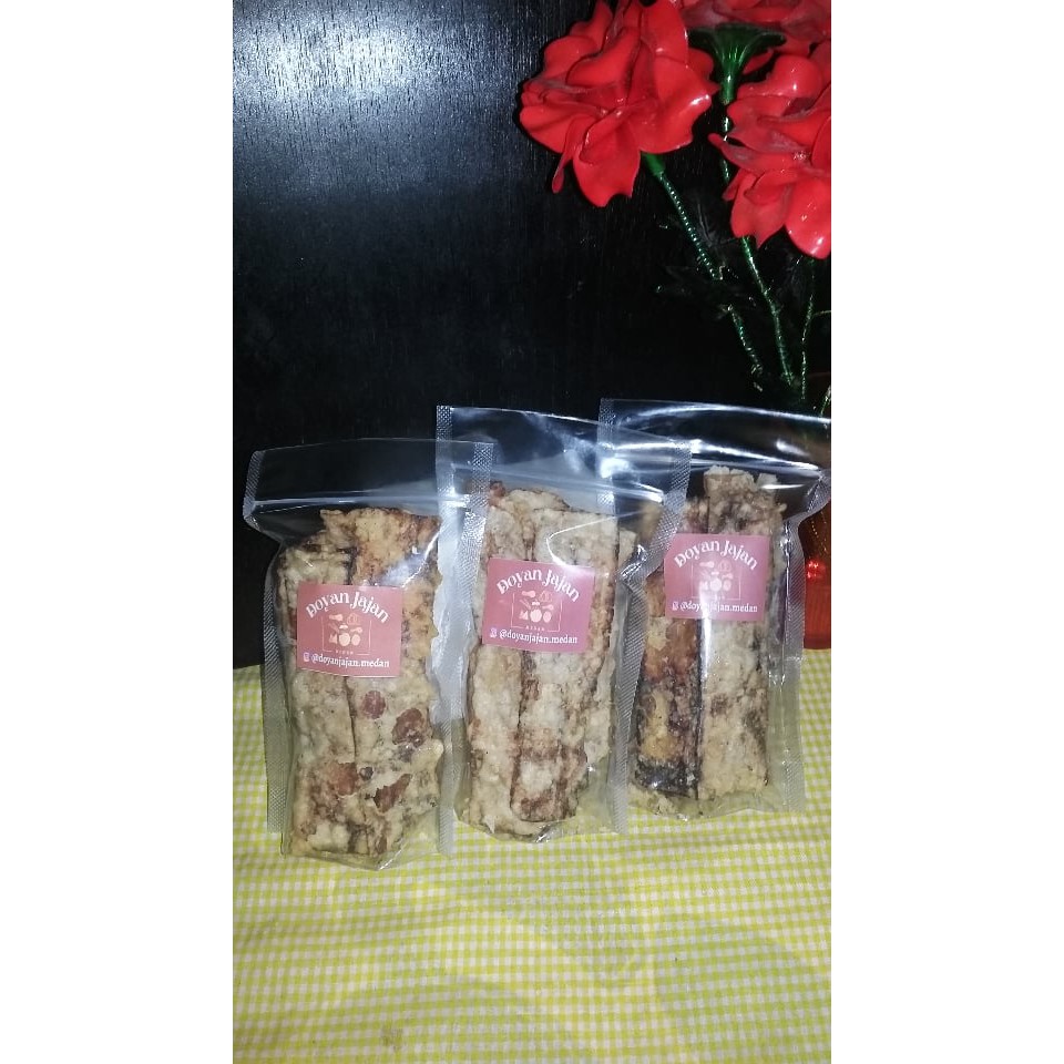 

Cemilan Pisang Sale Kering / Sale Pisang / Pisang Sale Tepung Kering Halal Enak Murah