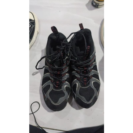 SEPATU HIKING COLUMBIA ORIGINAL SIZE 40,5
