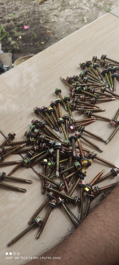 Sekrup Roofing Baja Ringan Kuning 4,5 Cm 4,5cm 12 X 45 Mm 12x45 Kunci 8