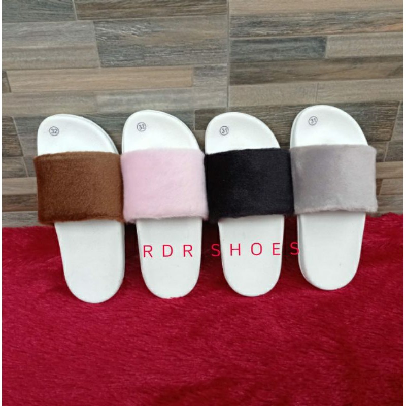 RDR sandal anak bulu korea