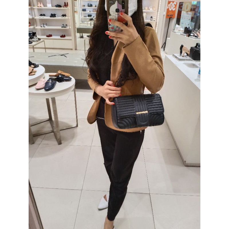 Marie Claire Tas wanita Bestseller