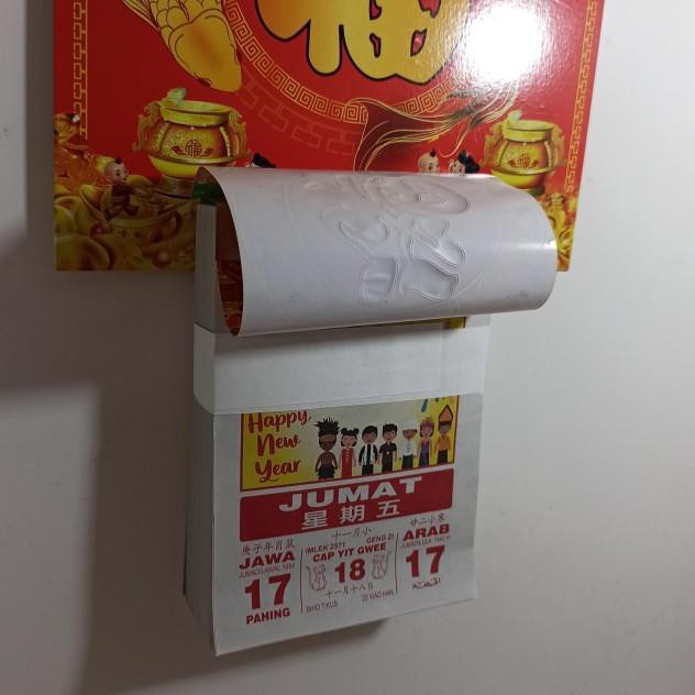 

RESTOCK LAGI!!-153 1set Kalender Harian/sobek medium + tatakan