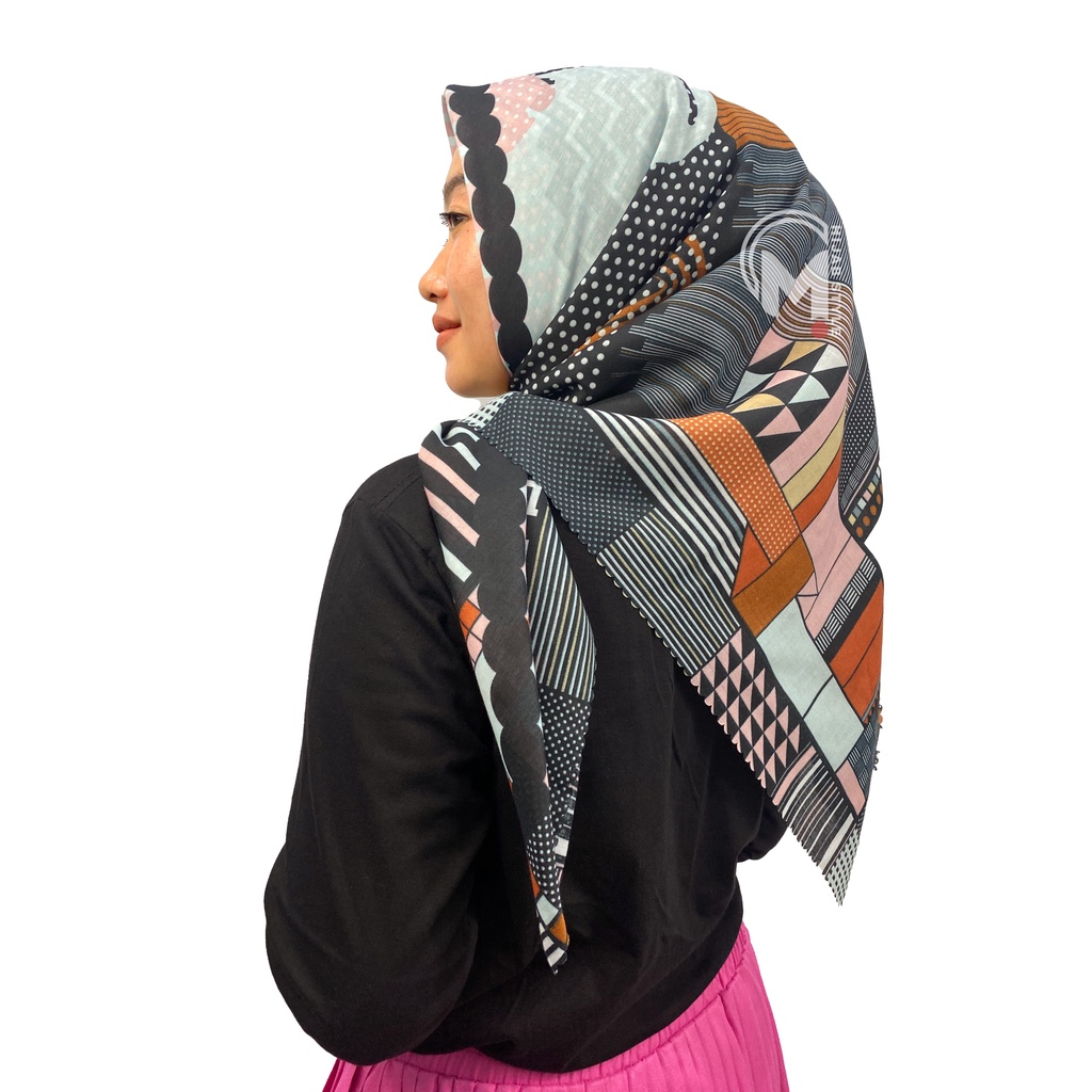 Mecca Hijab Voal Segi Empat Motip Nayra Lasercut Printing Premium II Hijab Voal Motif II Kerudung Segi Empat Motif